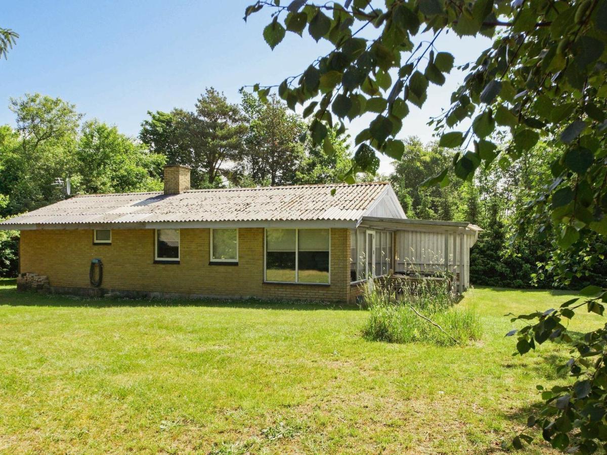 2 Person Holiday Home In Tarm Fjerbaek Exterior photo